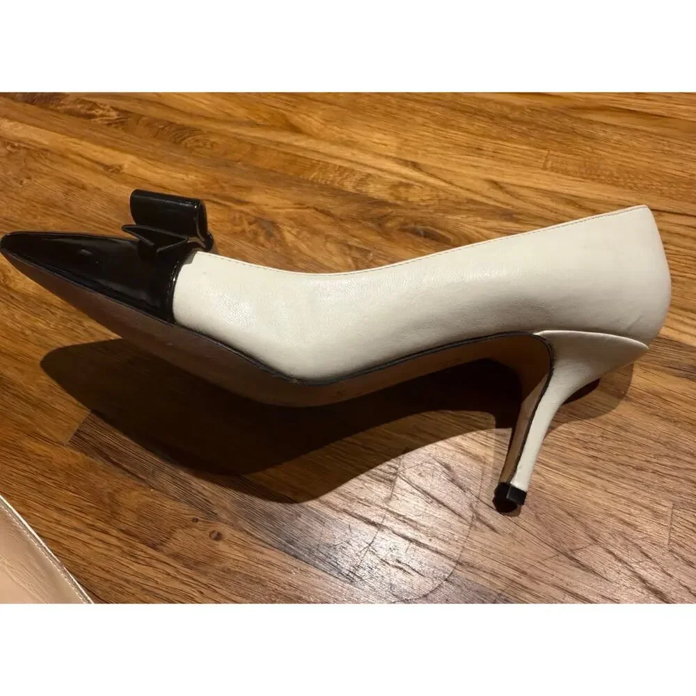 Kate Spade New York Women’s Lilian Pumps Ivory Black Toe Bow Size 5.5